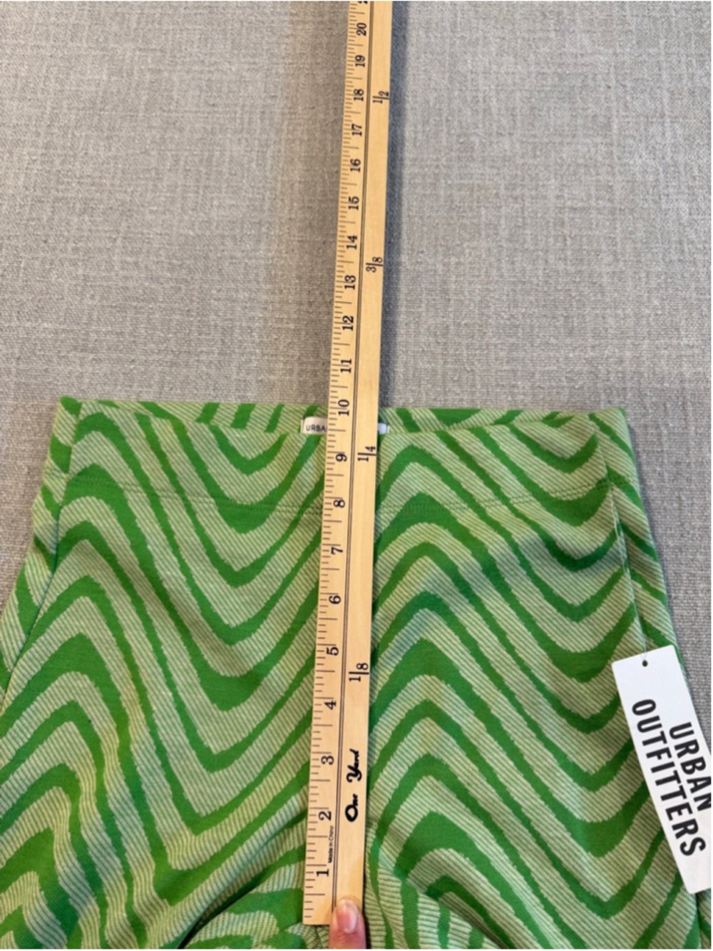 Urban Outfitters High waisted flared green groovy 70s
pants women’s size small - Picture 9 of 12